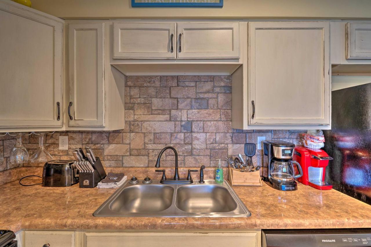 Convenient Pcb Condo With Pool Access Walk To Beach Panama City Beach Kültér fotó